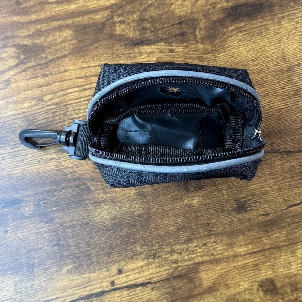 Black Pet Mesh Pouch with Carabiner For Leash Bags